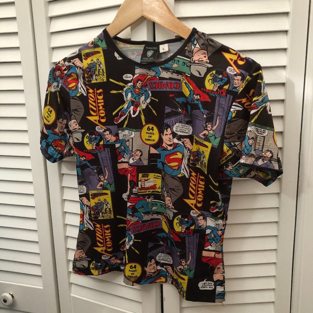Warner Bros Studio  Superman TS, size L